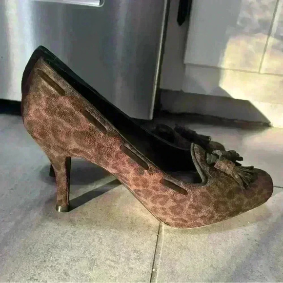 Stuart Weitzman Vintage Suede Brown Leopard Heels Size 8.5 Tassels Y2K 90s - Picture 1 of 8